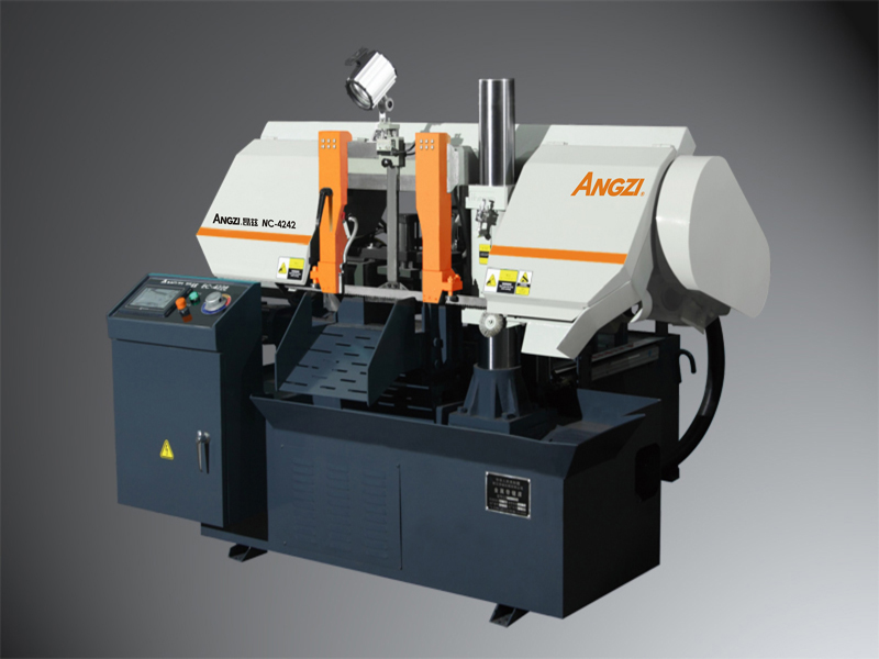 使用全自動鋸床時如何避免鋸片斷裂？